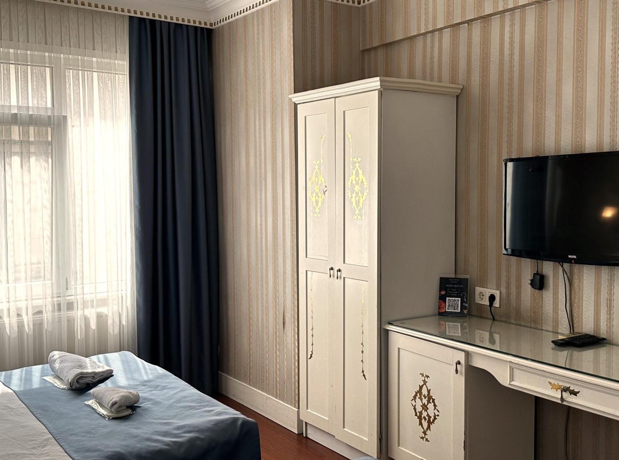 The Istanbul Alyon Hotel Taksim Екстериор снимка